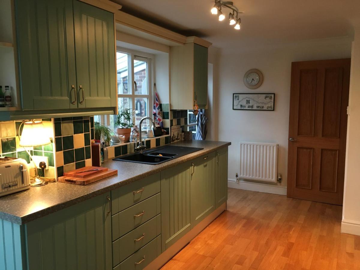 5 Charlton Mill Way